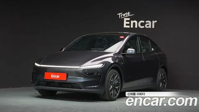 Tesla Model Y L Long Range AWD 2026