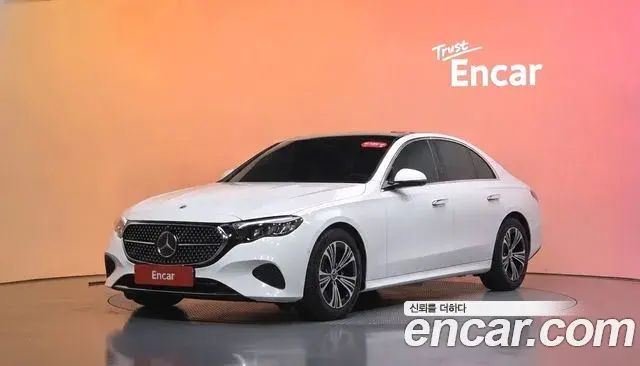 Mercedes-Benz E-Class E200 Avantgarde 2025