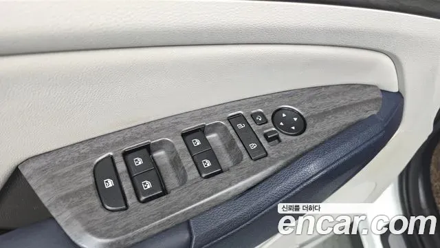 Kia Sportage Gasoline 1.6 Turbo 2WD Signature 2023 — фото 30