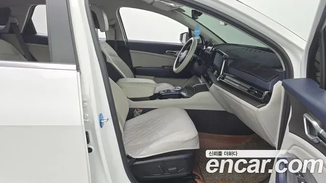 Kia Sportage Gasoline 1.6 Turbo 2WD Signature 2023 — фото 26