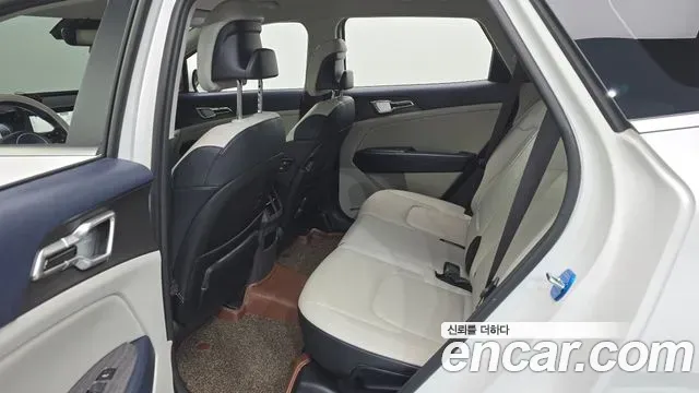 Kia Sportage Gasoline 1.6 Turbo 2WD Signature 2023 — фото 11
