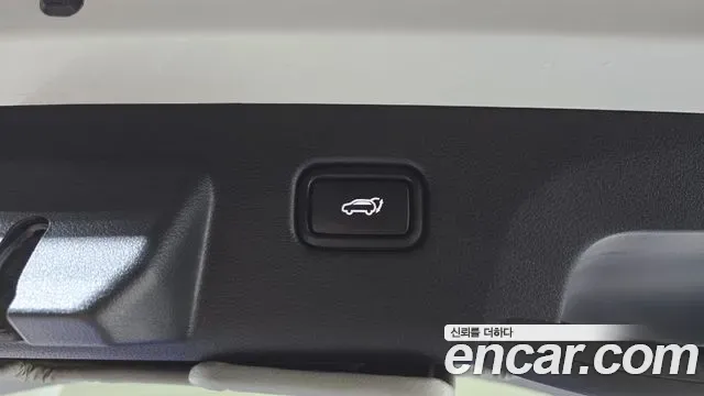 Kia Sportage Gasoline 1.6 Turbo 2WD Signature 2023 — фото 16