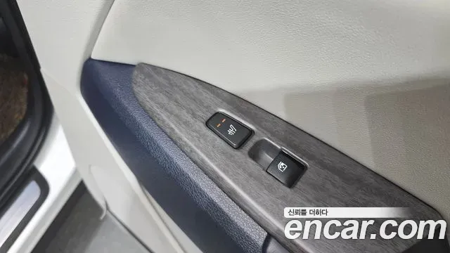 Kia Sportage Gasoline 1.6 Turbo 2WD Signature 2023 — фото 35