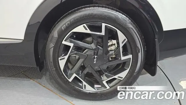 Kia Sportage Gasoline 1.6 Turbo 2WD Signature 2023 — фото 21