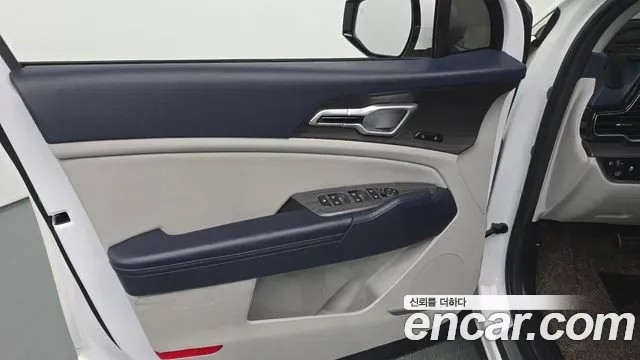 Kia Sportage Gasoline 1.6 Turbo 2WD Signature 2023 — фото 24
