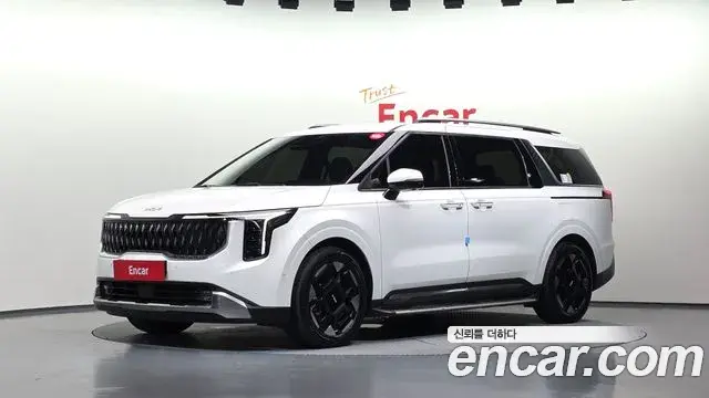 Kia Carnival Diesel 9-Seater Noblesse 2024