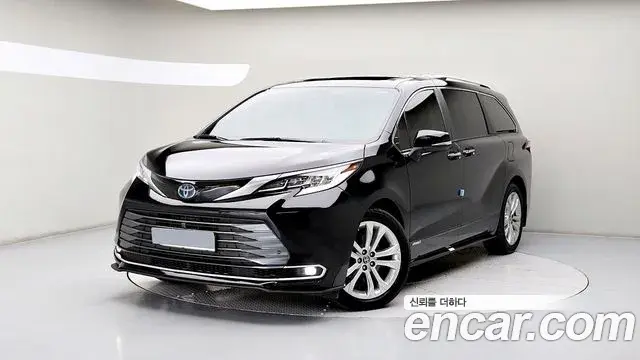 Toyota Sienna 2.5 Hybrid 2WD 2021