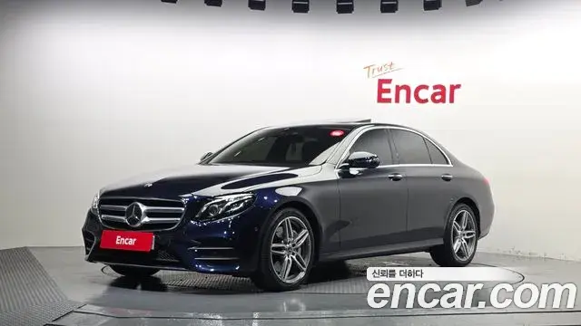 Mercedes-Benz E-Class E300 4MATIC AMG Line 2020
