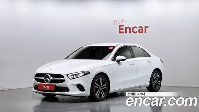 Mercedes-Benz A-Class A220 Sedan 2022