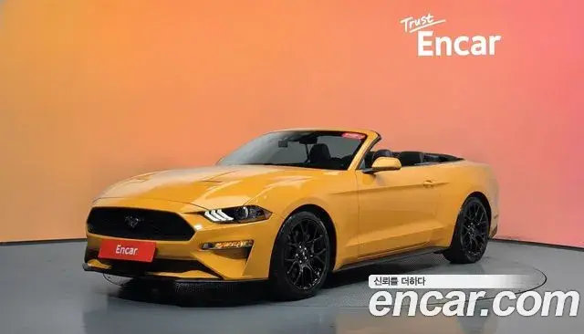 Ford Mustang Convertible 2022