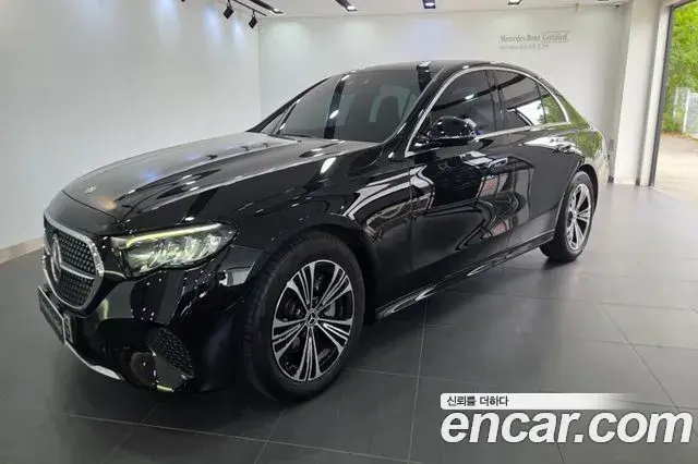 Mercedes-Benz E-Class E200 Avantgarde 2025