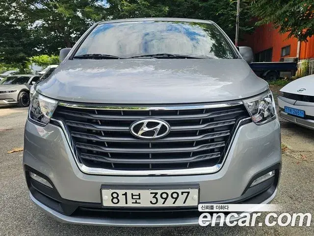 Hyundai Starex Van 3-Seater Smart 2020
