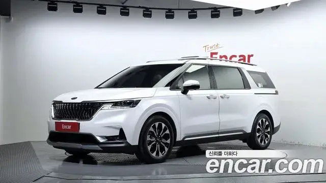 Kia Carnival Gasoline 9-Seater Signature 2021