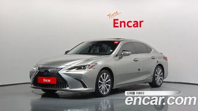 Lexus ES Luxury 2019