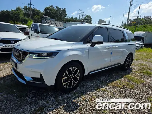 Kia Carnival Diesel 11-Seater Noblesse 2021