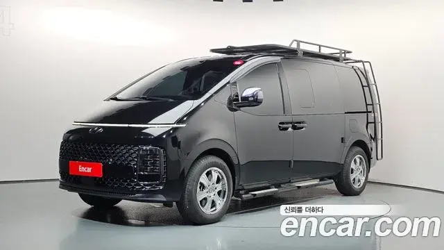 Hyundai Staria 4WD Lounge 7-Seater Inspiration 2023