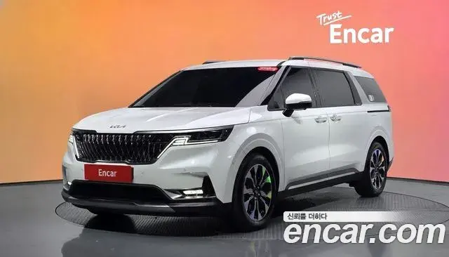 Kia Carnival Gasoline 7-Seater Signature 2023