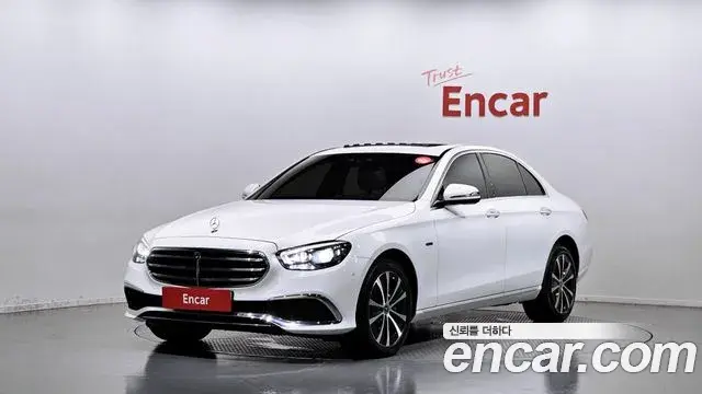 Mercedes-Benz E-Class E300e 4MATIC Exclusive 2021