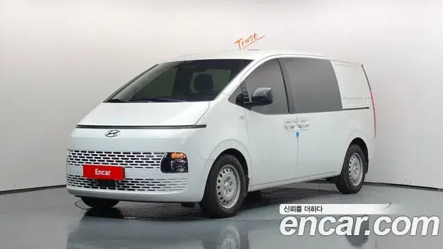 Hyundai Staria Cargo 5-Seater Smart 2023