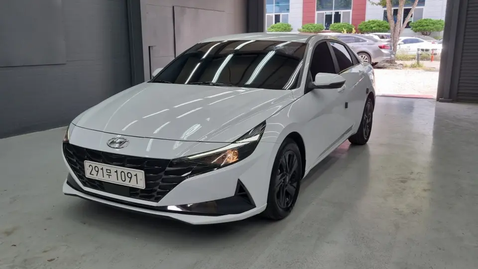 Hyundai AVANTE 1.6 Modern 2022
