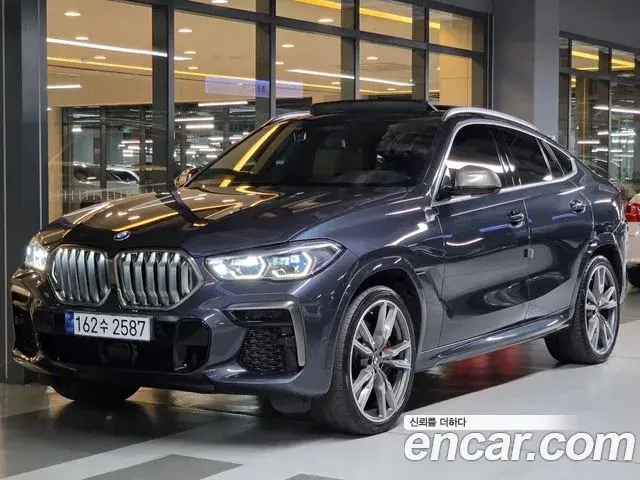 BMW X6 M50i 2022