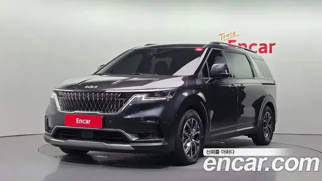 Kia Carnival Gasoline 11-Seater Signature 2023