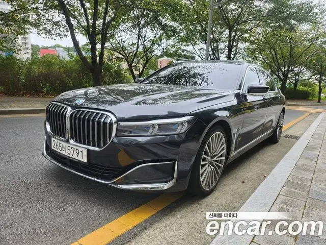 BMW 7-Series 730Ld xDrive Design Pure Excellence 2021