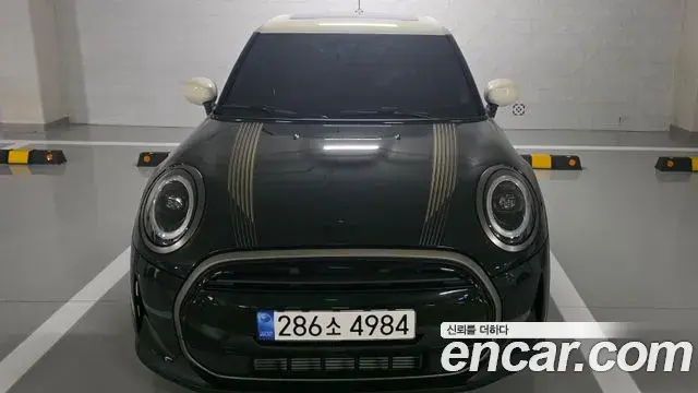 Mini Cooper 3Door Resolute Edition 3rd Gen 2022
