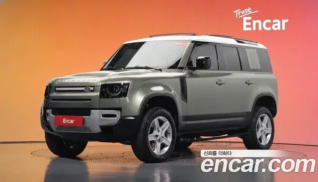 Land Rover Defender 110 D250 SE 2022