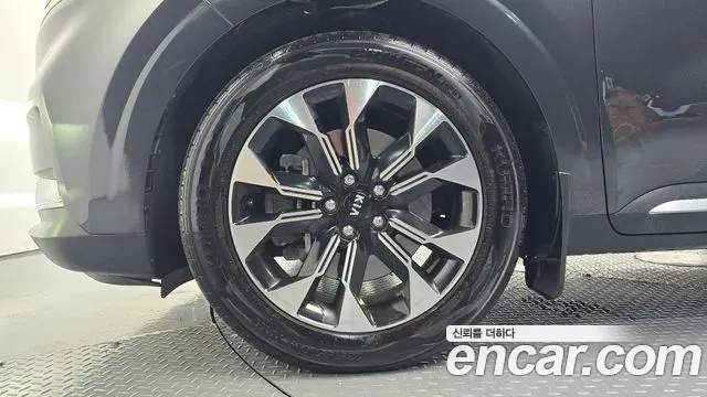 Kia Carnival Diesel 9-Seater Noblesse 2020 — фото 5