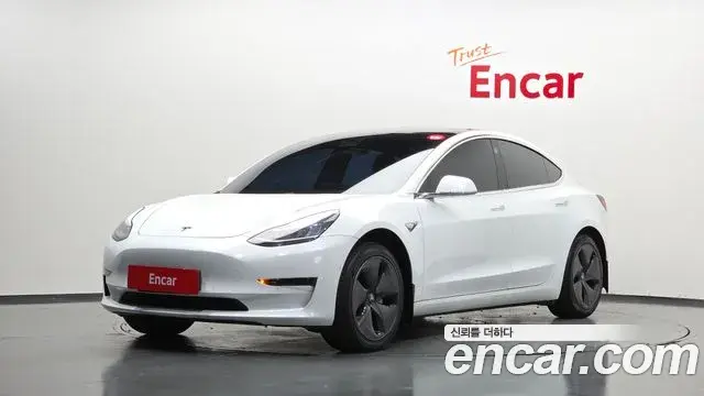 Tesla Model 3 Standard Range Plue RWD 2020