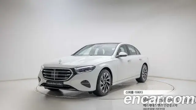 Mercedes-Benz E-Class E300 4MATIC Exclusive 2026