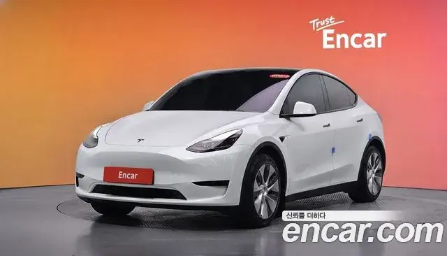 Tesla Model Y RWD 2024