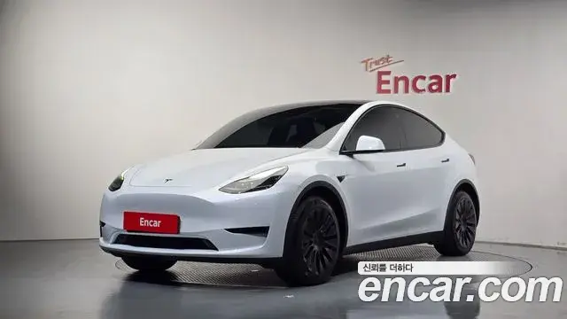 Tesla Model Y RWD 2024