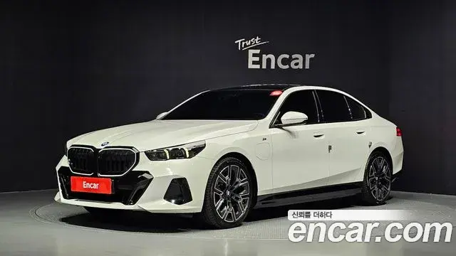 BMW 5-Series 530e xDrive M Sport Pro 2025