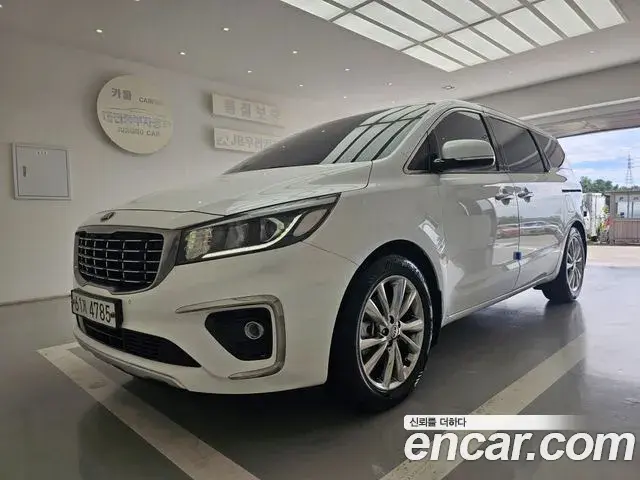 Kia Carnival 9-Seater Prstige 2019