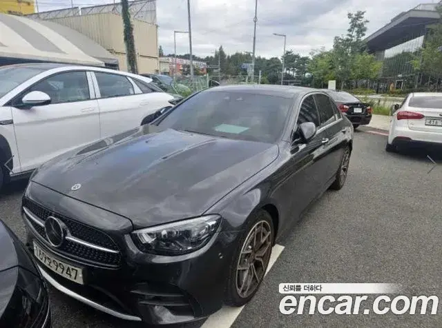 Mercedes-Benz E-Class E220d 4MATIC AMG Line 2022
