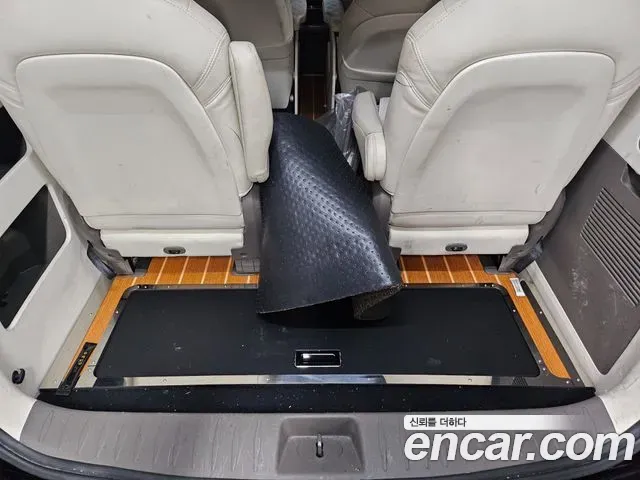 Kia Carnival Gasoline 9-seater Limousine(Special vehicle) 2022 — фото 4