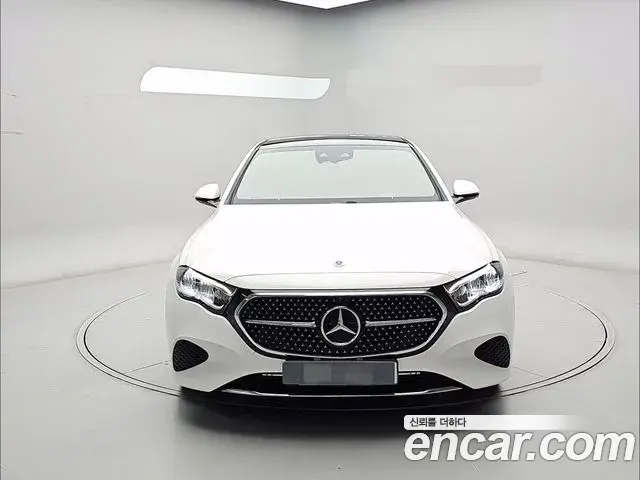 Mercedes-Benz E-Class E200 Avantgarde 2024