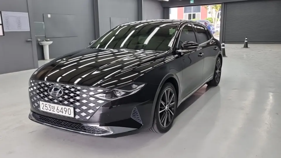 Hyundai Grandeur 2.5 Le Blanc 2022