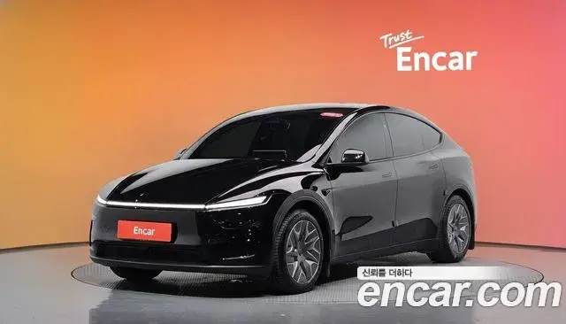 Tesla Model Y L Long Range AWD 2026