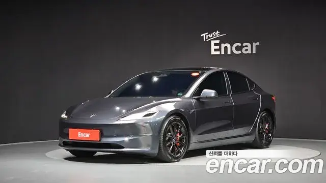 Tesla Model 3 Long Range AWD 2025