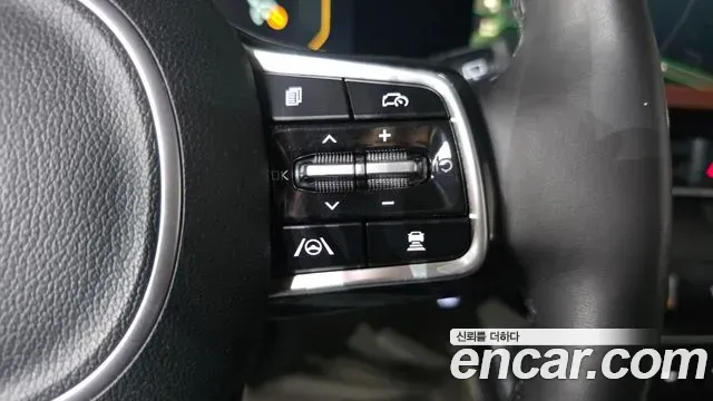 Kia Carnival HEV 9seater Nobless 2024 — фото 32