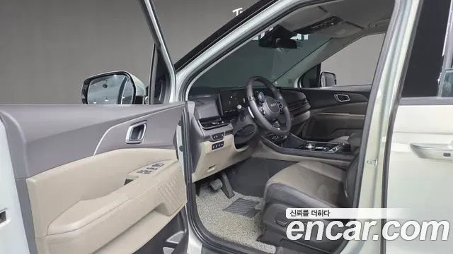 Kia Carnival HEV 9seater Nobless 2024 — фото 12
