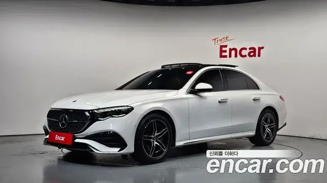 Mercedes-Benz E-Class E300 4MATIC AMG Line 2024