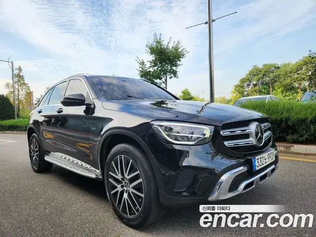 Mercedes-Benz GLC-Class GLC300e 4MATIC 2021