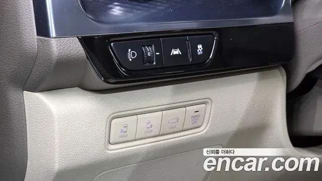 Kia Carnival Gasoline 4-Seater Hi-Limousine Signature 2022 — фото 15