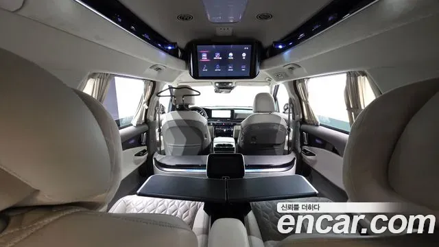 Kia Carnival Gasoline 4-Seater Hi-Limousine Signature 2022 — фото 19