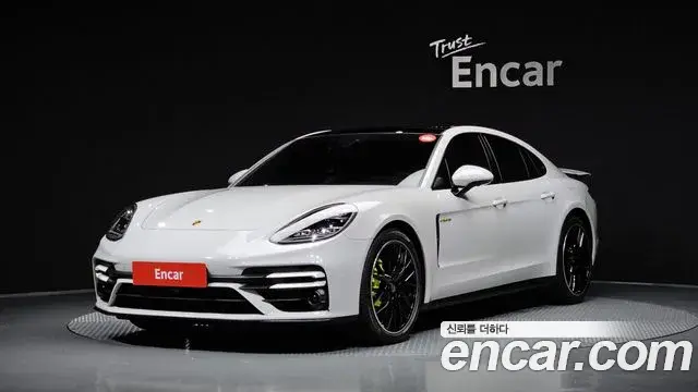 Porsche Panamera 2.9 AWD E-Hybrid Platinum Edition 2022