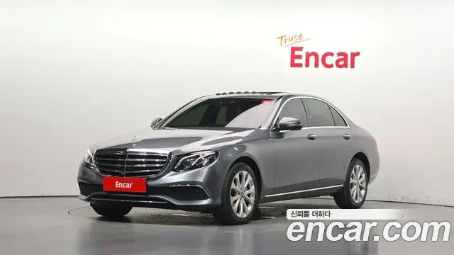 Mercedes-Benz E-Class E300 4MATIC Exclusive 2020
